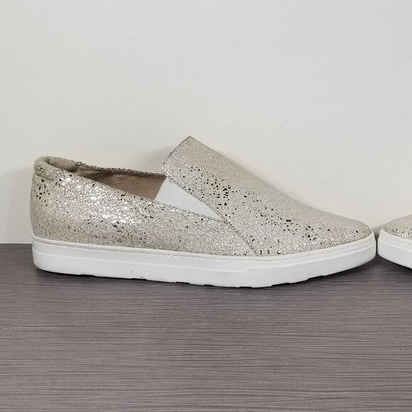 Pelle Moda Pointed Toe Slip-on Sneakers, Ivory Crackled Leather, Womens Size 7.5 - Picture 7 of 13